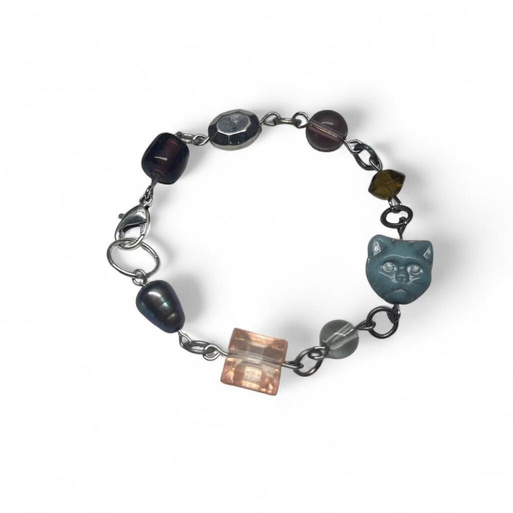 Blue cat beaded bracelet
