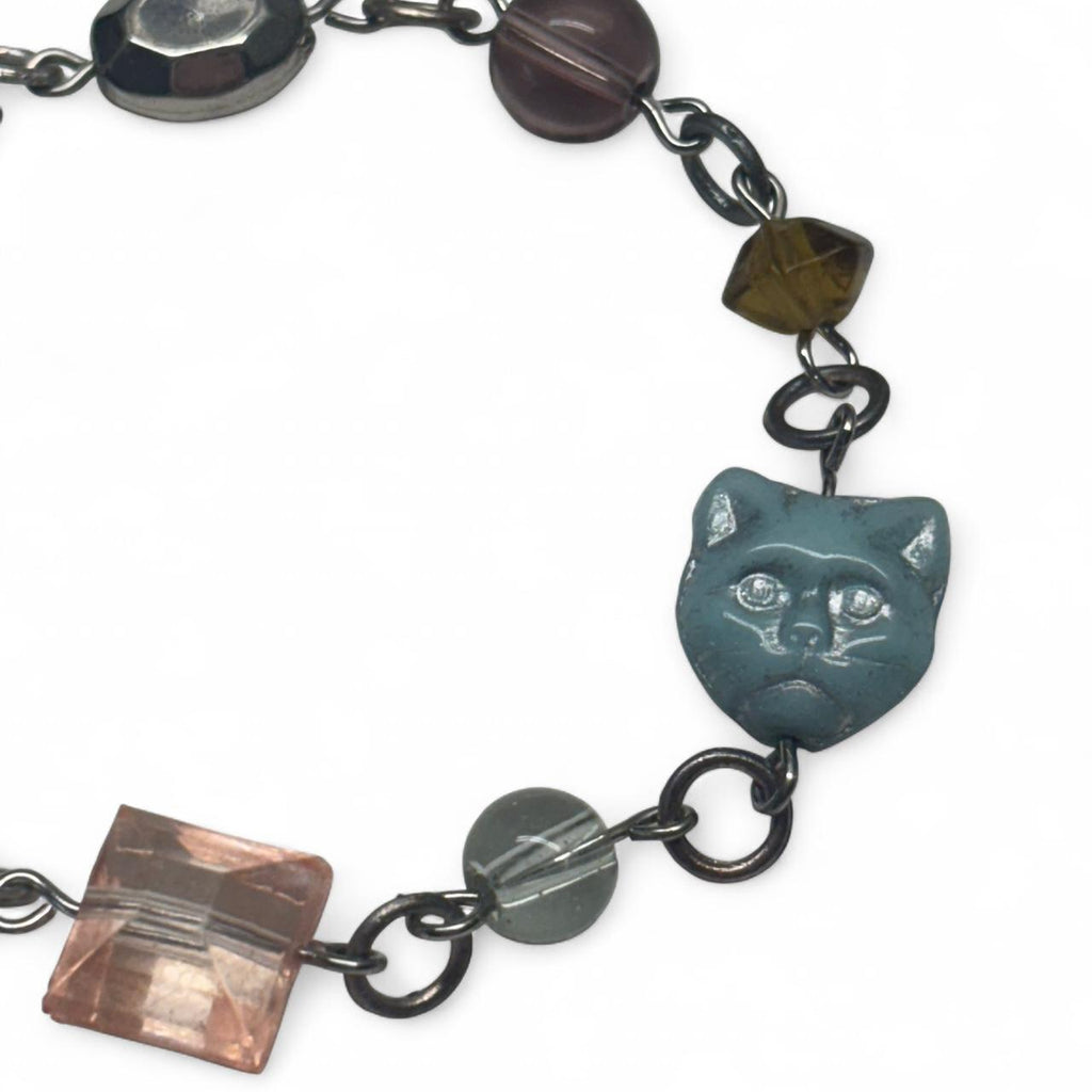 Blue cat beaded bracelet